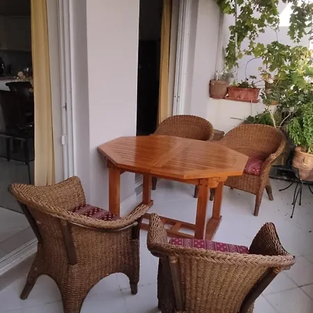 Apartment Jasmine Near The