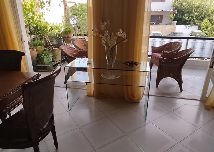 Jasmine Near The Apartament